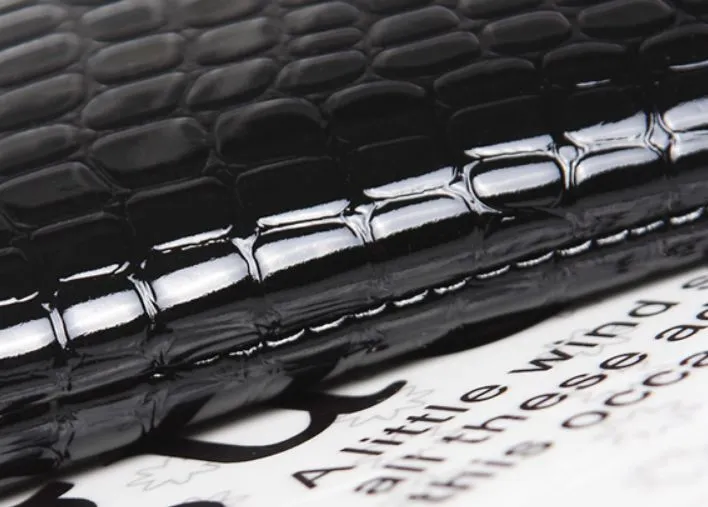 Crocodile/Stone Pattern Envelope Synthetic Leather Clutch Wrist/Shoulder Bag