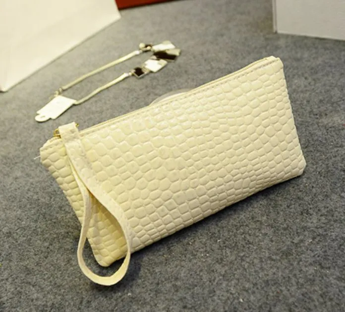 Crocodile/Stone Pattern Envelope Synthetic Leather Clutch Wrist/Shoulder Bag