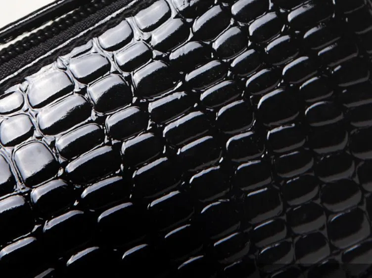 Crocodile/Stone Pattern Envelope Synthetic Leather Clutch Wrist/Shoulder Bag